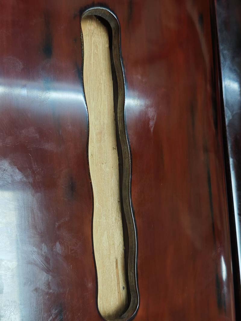 古琴背面细节